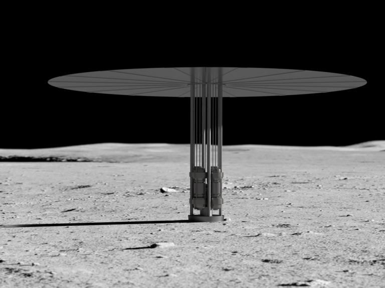 月面上に設置されたNASAの小型原子力発電装置のイラスト。大きな放熱板と、脚部に設置された炉心モジュールが描かれている